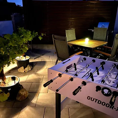 Rebe 11 - Moderne Mit Sauna فينكل اوستريش