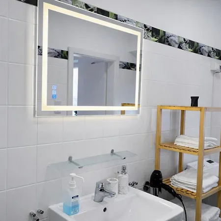 Rebe 11 - Moderne Mit Whirlpool & Sauna Apartmán *
